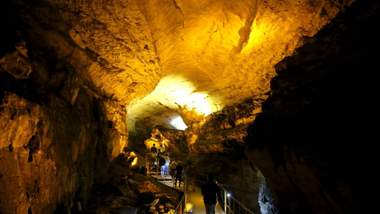 DOSYA HABER/TÜRKİYE'NİN MAĞARALARI - Konya mağara çeşitliliğiyle turizm potansiyelini artırmak istiyor