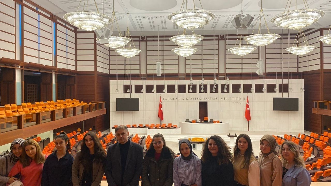 Kırıkkale Üniversitesi Öğrencileri Cumhuriyetin İzinde