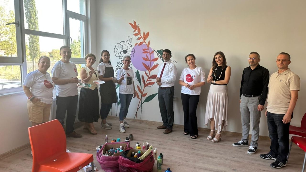 Yahşihan’da Gönüllülerden Okula Renkli Dokunuş