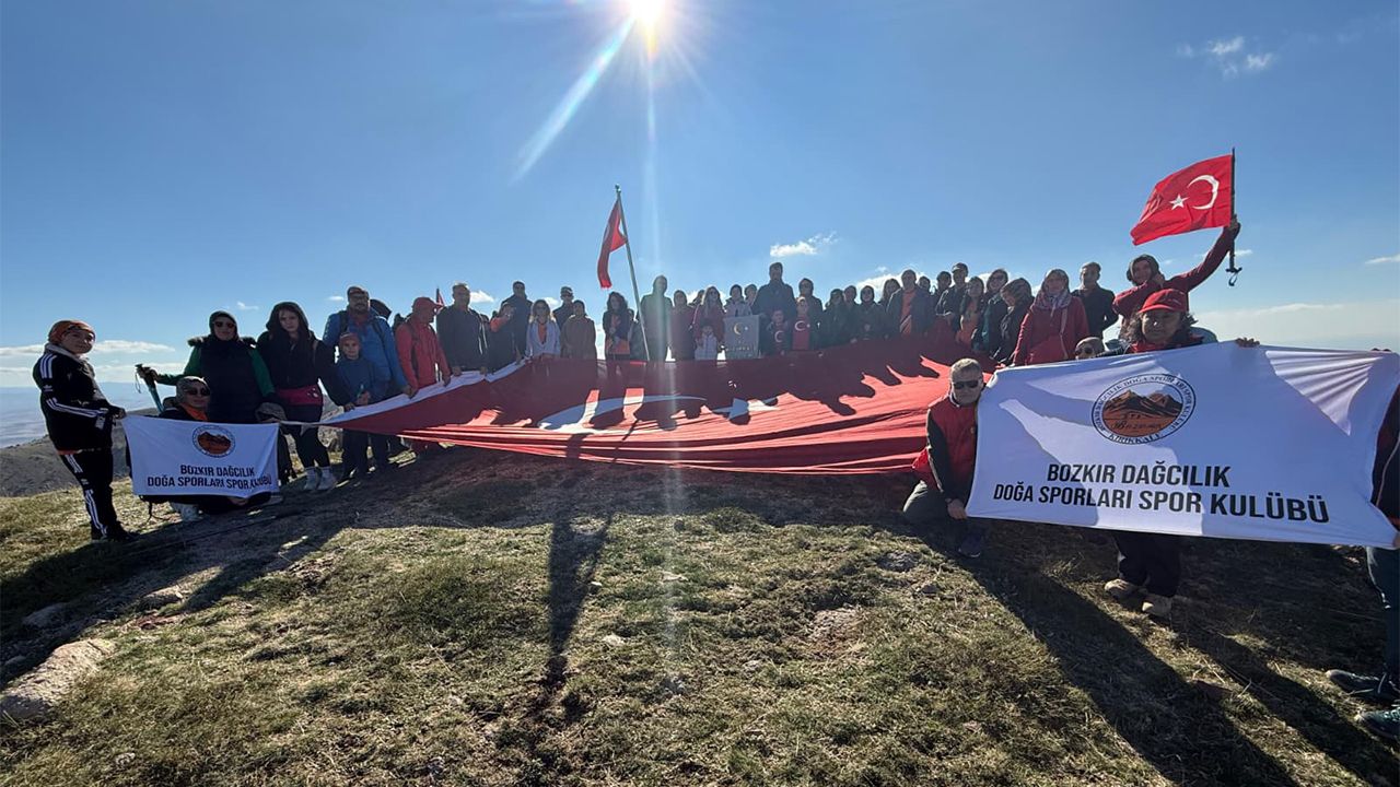 BOZDAK Ekibi Cumhuriyet Bayramı İçin Zirvedeydi