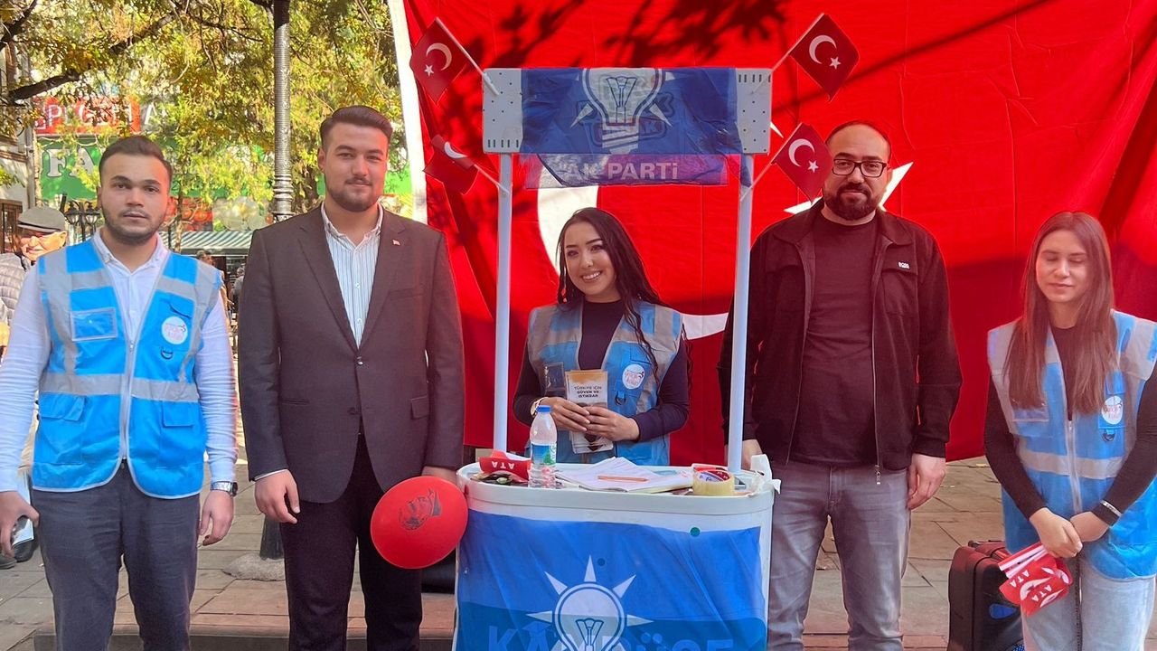 Kırıkkale’de AK Parti Gençleri Sahada