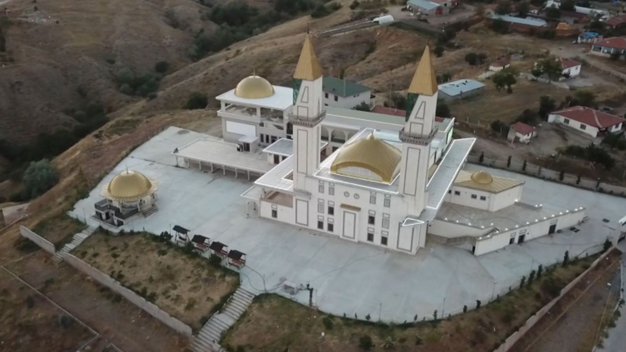 Kırıkkale’de Umre Ödüllü Naat-ı Şerif Yarışması Düzenleniyor