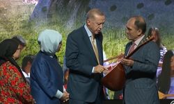 Salon hüngür hünğür ağladı