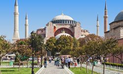 Ayasofya Camii ülke vatandaşları için ücretli olacak