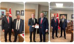 Harun Ulusoy MHP Genel Merkezinde
