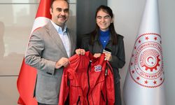 Görme Engelli Genç Girişimci TOGG'un gözleri oldu