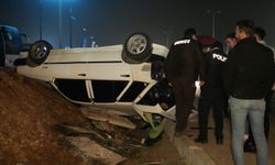 Kırıkkale’de çarpışan iki otomobil takla attı