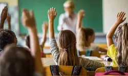 Milli Eğitim Bakanlığından, Okullardaki "Sınıf Annesi" Uygulaması Karar