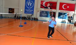 Kırıkkale'de Badminton Müsabakaları Başladı