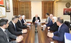 AK Parti üst düzey yöneticileri ağırladı