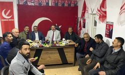 Hilmi Şen'in bürosu dolup taşıyor