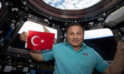 İlk Türk astronot Alper Gezeravcı dünyaya geri dönüyor