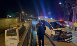 Alkollü sürücü aracıyla duvara çarptı