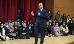 Bakan Kacır: "Türk Milleti Adeta Gökyüzüne İmzasını Attı"