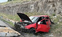 Kazada Paramparça Olan Aracın Sürücüsü Hayatını Kaybetti