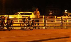 Önce Husumetlisini Yaraladı, Sonra Silahı Kafasına Dayayıp Polise Direndi