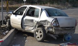 Kırıkkale'de iki otomobil çarpıştı, 4 kişi yaralandı