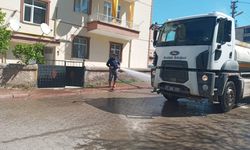 Kırıkkale Belediyesi Temizlik Ekipleri Şehri Parlatıyor