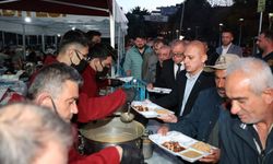 Başkan Önal vatandaşlarla iftar açtı