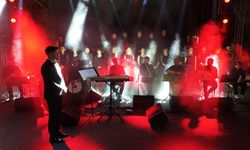 Memurlar korosu büyük beğeni aldı