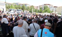 Hacı Adayları İçin Nur Camii'nde Program Düzenlendi