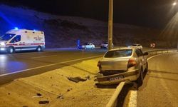 Kontrolden Çıkan Otomobil Bariyerleri Yıkarak Durabildi