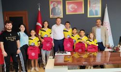 Şampiyon Triatlon Takımından İl Müdürü Hamza Güneş’e Ziyaret