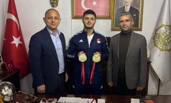 Başkan Önal Kırıkkaleli Şampiyonu Ağırladı