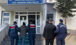 Jandarmadan Başarılı Operasyon: Aranan Şahıslar Yakalandı