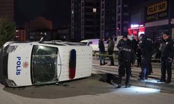 Polis Otosu İle Otomobil Çarpıştı: 6 Yaralı