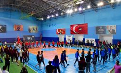 Kırıkkale’de Okul Sporları Futsal Yarı Final Müsabakaları Başladı