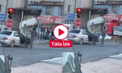 Alkollü Şahıs Aracından İndi, Trafikte Dans Etti