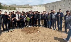 Öğretmen ve Öğrencilerden Doğaya Vefa