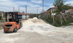 Karakeçili’de Kilit Parke Yol Yapım Çalışmaları Yeniden Başladı
