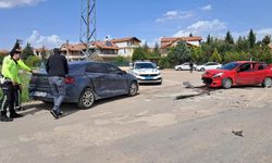 Kırıkkale'de İki Otomobil Çarpıştı: 1 Yaralı