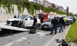 6 Araç Zincirleme Kazaya Karıştı: 5 Yaralı
