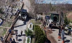 Yeni Mahalle Mezarlığı’nda Su Hattı Çalışmaları Sürüyor