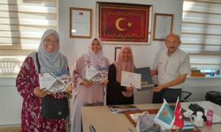 Malezyalı Ziyaretçiler Külliyeye Hayran Kaldı