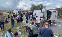 Midibüs Şarampole Devrildi: 2 Ölü, 27 Yaralı