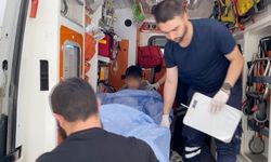Gençlerin Bıçaklı Kavgası Kanlı Bitti: 1 Yaralı
