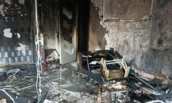 Şarjdaki Telefon Patladı, Yangın Çıktı: 8 Kişi Dumandan Etkilendi