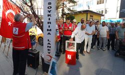 Gazze’ye Notlar Soykırım Ağacında Buluştu