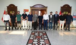 Vali Makas, Yeni Dünya Vakfı Heyetini Ağırladı