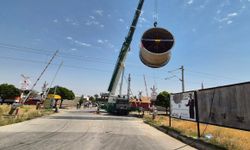 Bahşılı’da Dev Rafineri Siloları Vinçle Taşındı