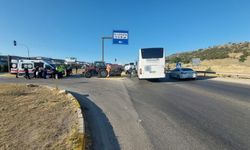 Kırıkkale’de Otobüs ile Traktör Çarpıştı: 3 Yaralı