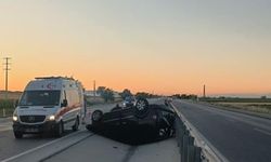 Kontrolden Çıkan Kamyonet Devrildi: 1 Ölü, 2 Yaralı