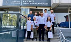 Karaman Yarışı Öncesi Bisikletçilerden Moral Ziyareti