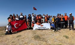 BOZDAK’tan Dinek Dağı’na Zirve Yürüyüşü