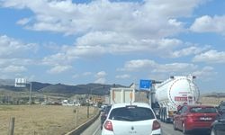 Ankara-Kırıkkale Yolunda Trafik Çilesi Büyüyor