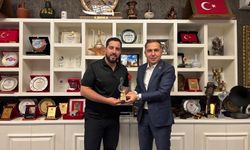 Başkan Uyan'dan Sanatçı Mustafa Taş’a Ziyaret